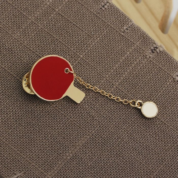 Table tennis brooch / pins